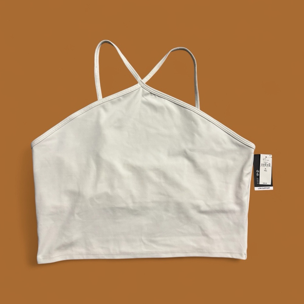 GapFit White Moisture-Wicking Top